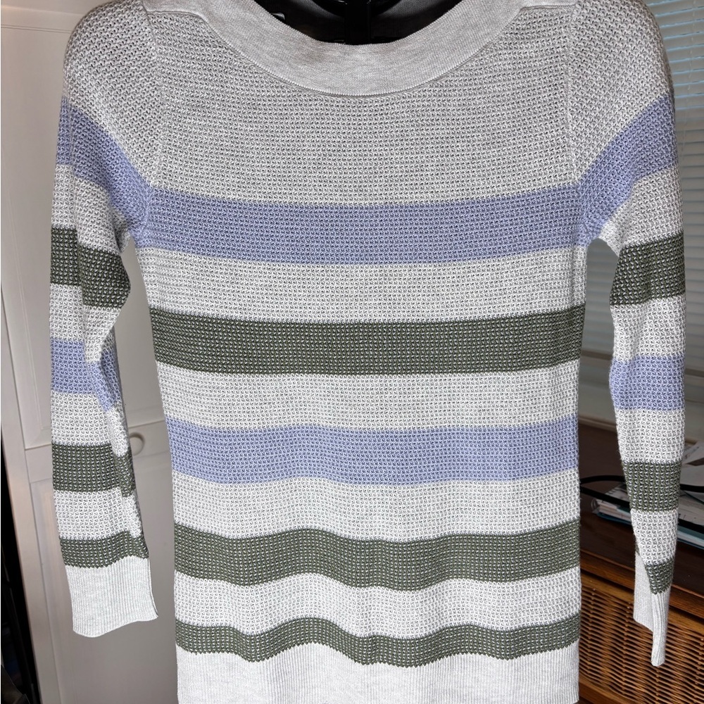 Market & Spruce Gray and Blue Crew Neck Sweater